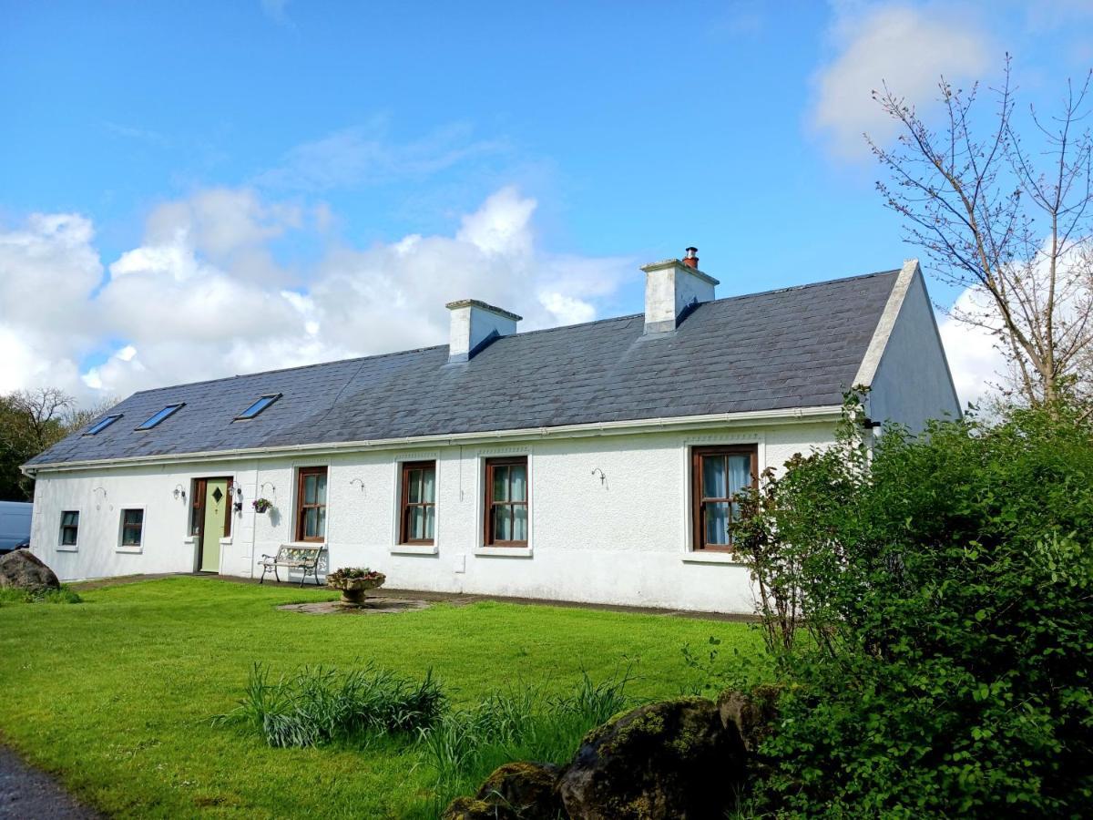 Appartement Rural Retreat Near Knock à Ballyhaunis Extérieur photo